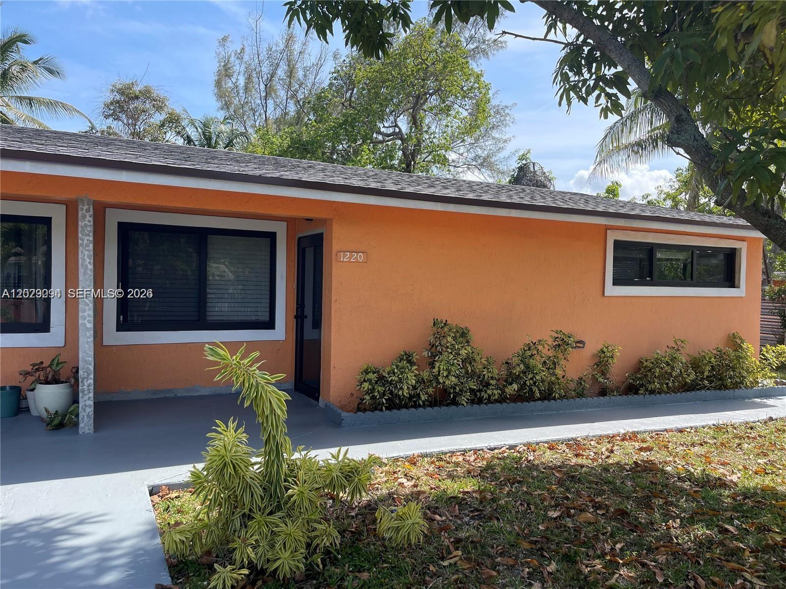 BRITT MANORS - Residential Lease