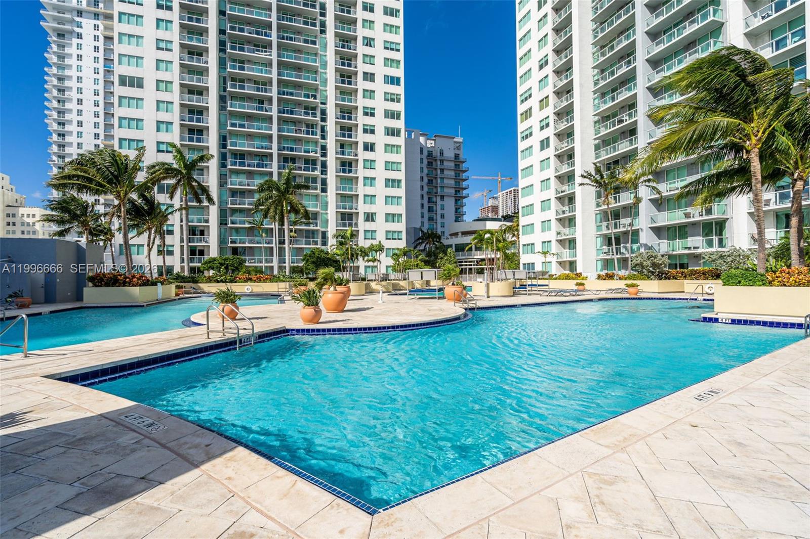 VIZCAYNE NORTH CONDO - Residential