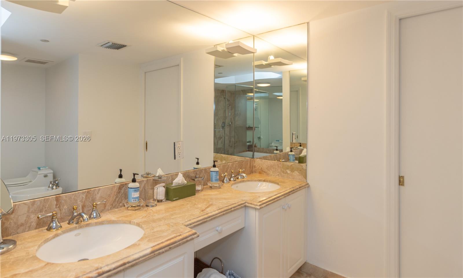 SOLIMAR CONDO - Residential