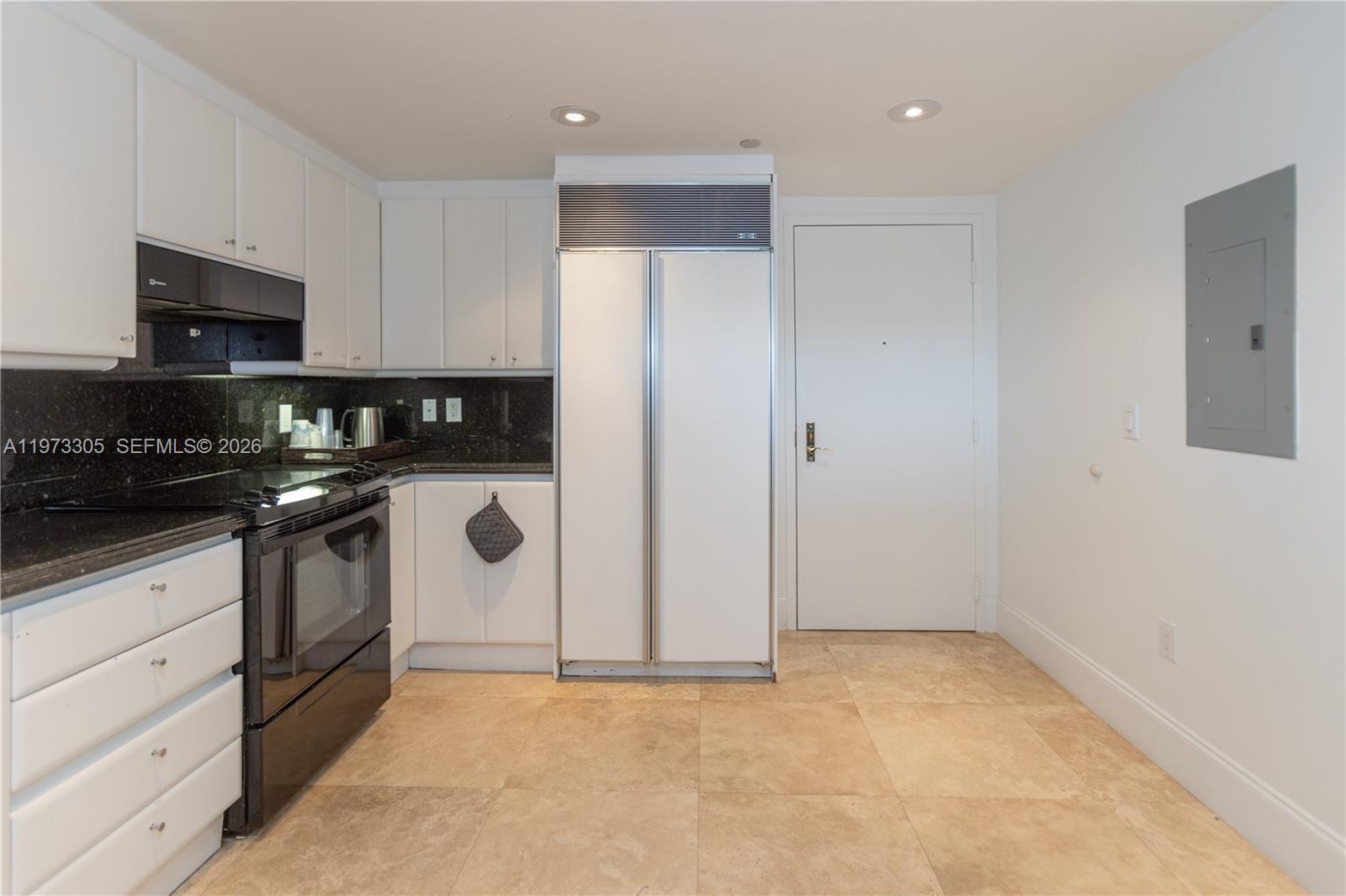 SOLIMAR CONDO - Residential