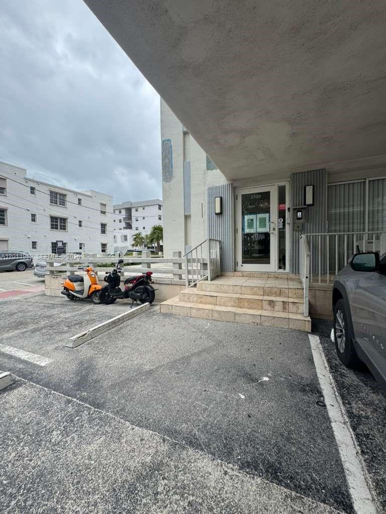 Investor Opportunity! Studio in prime Collins Ave location, steps from the ocean. Unit needs updating, offering strong upside potential. SHORT TERMS RENTAL allowed (buyer to verify) Excellent income- producing potential in a high-demand rental area. HOA includes electricity, water, internet. Easy to show. Text the listing agent.