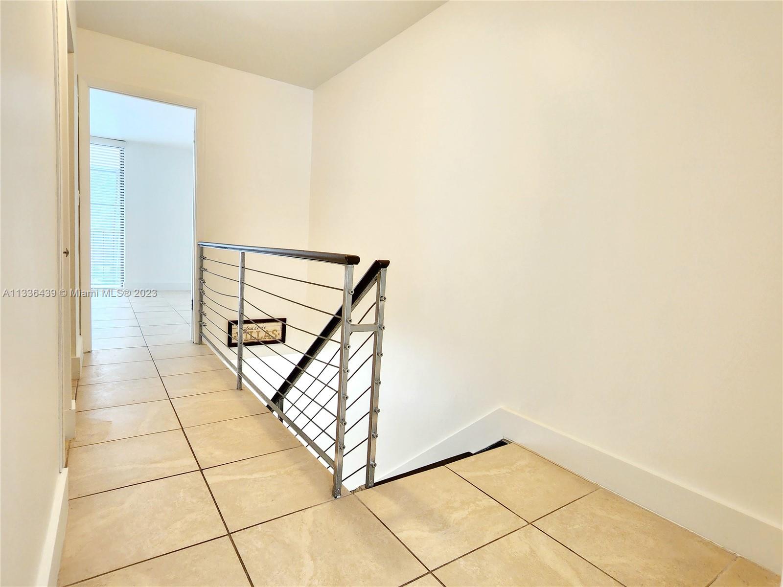 GRAPETREE TOWNHOUSE CONDO - Residential Lease