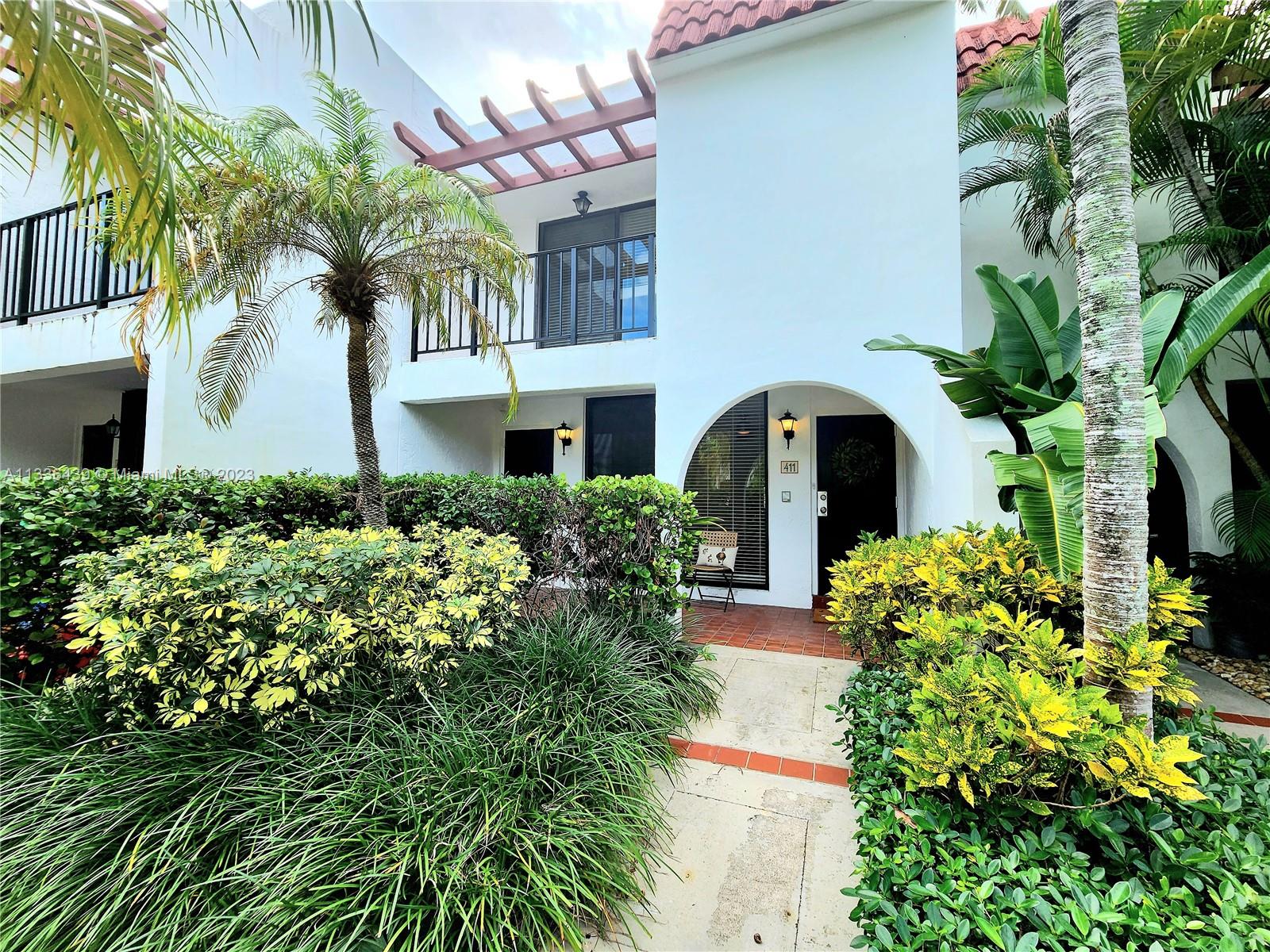 GRAPETREE TOWNHOUSE CONDO - Residential Lease