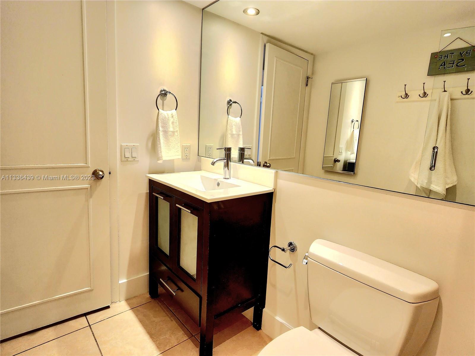 GRAPETREE TOWNHOUSE CONDO - Residential Lease