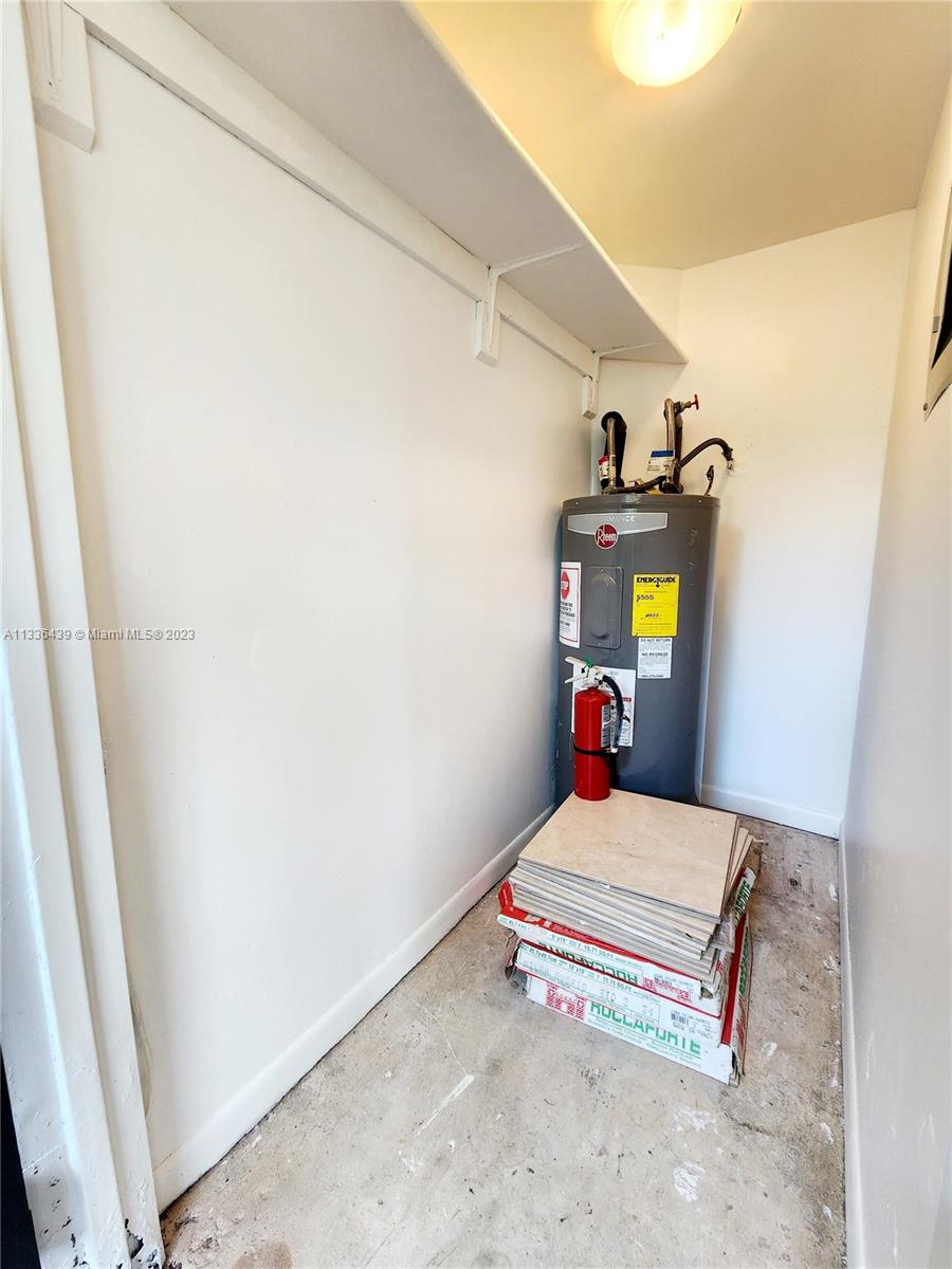 GRAPETREE TOWNHOUSE CONDO - Residential Lease