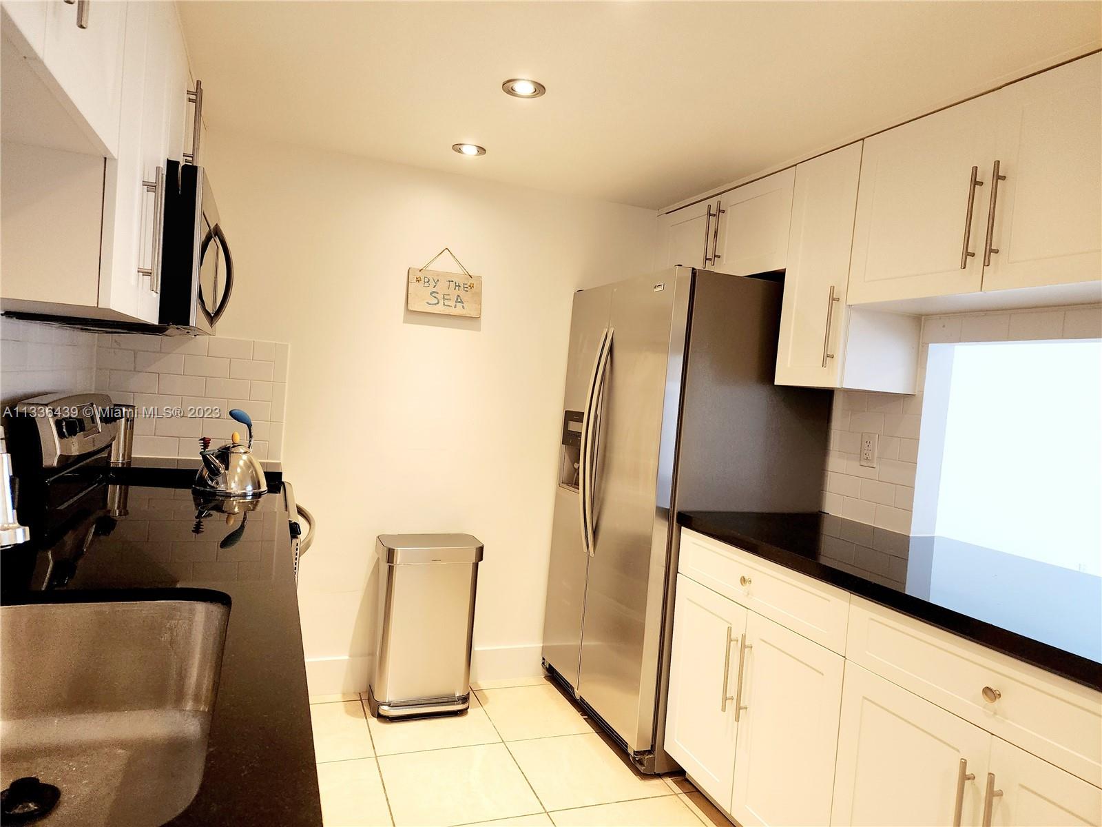 GRAPETREE TOWNHOUSE CONDO - Residential Lease