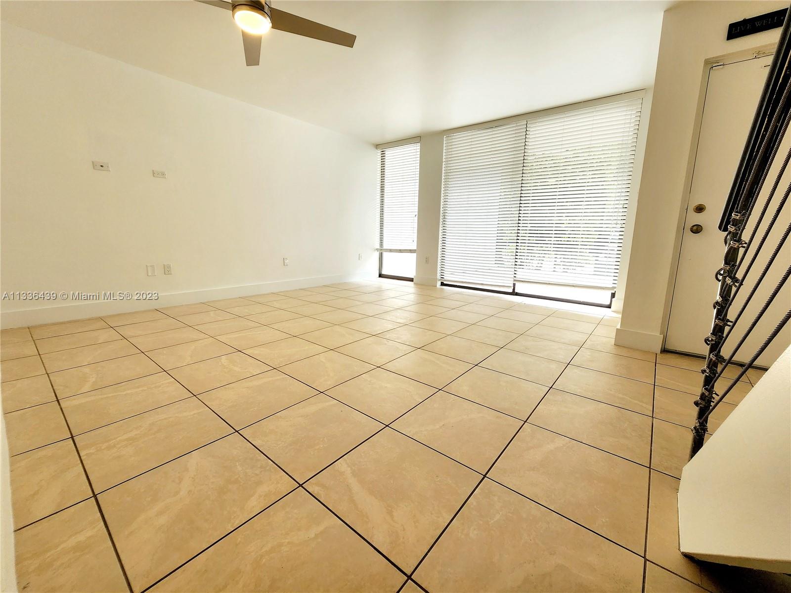 GRAPETREE TOWNHOUSE CONDO - Residential Lease