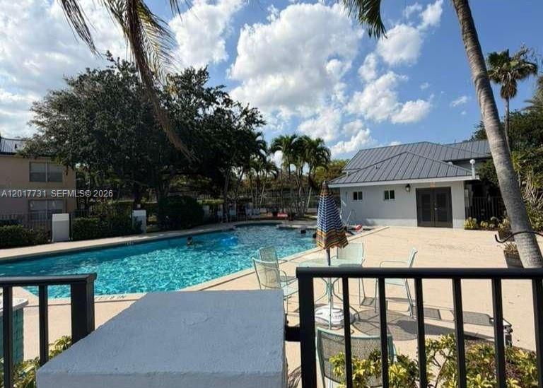 SOUTH PALM PLACE CONDO - Residential