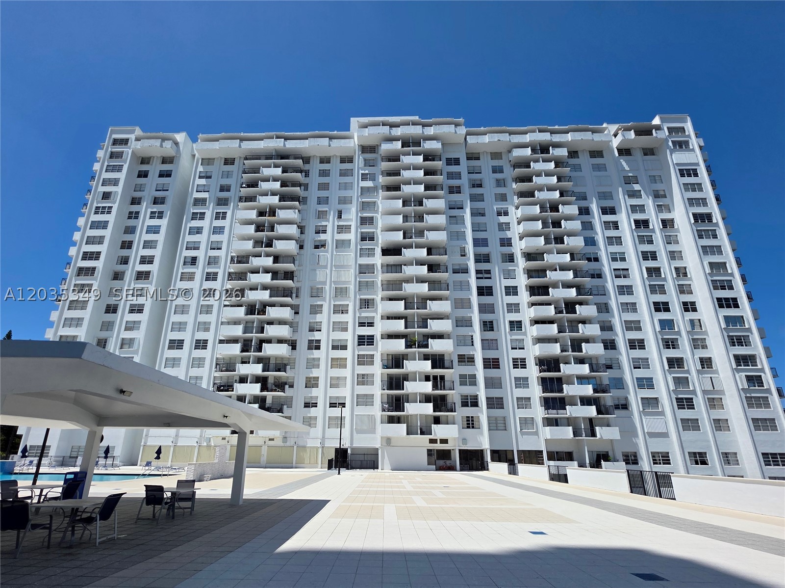 COMMODORE PLAZA CONDO - Residential