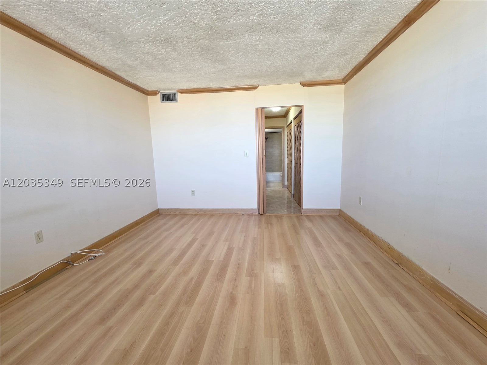 COMMODORE PLAZA CONDO - Residential