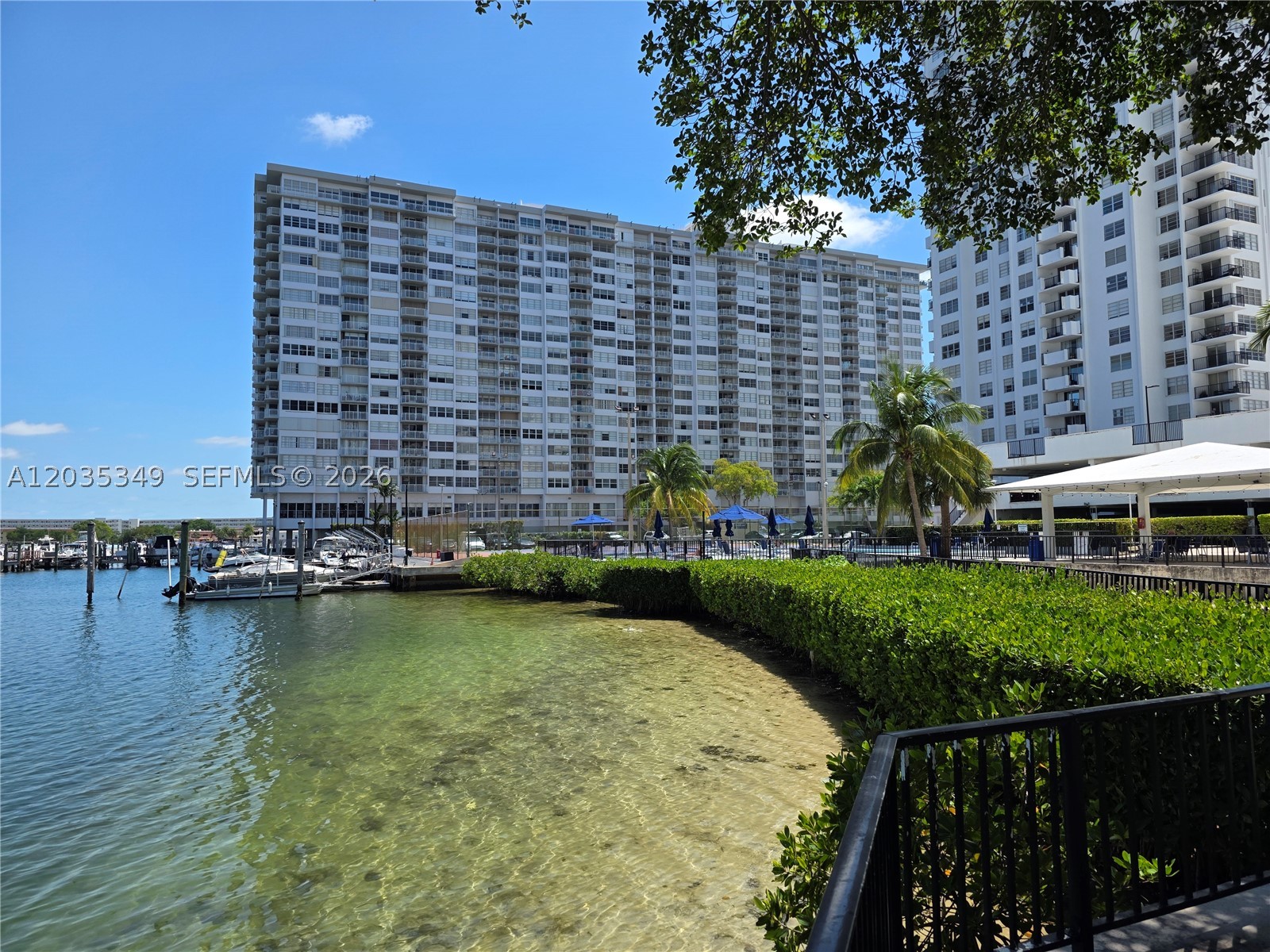 COMMODORE PLAZA CONDO - Residential