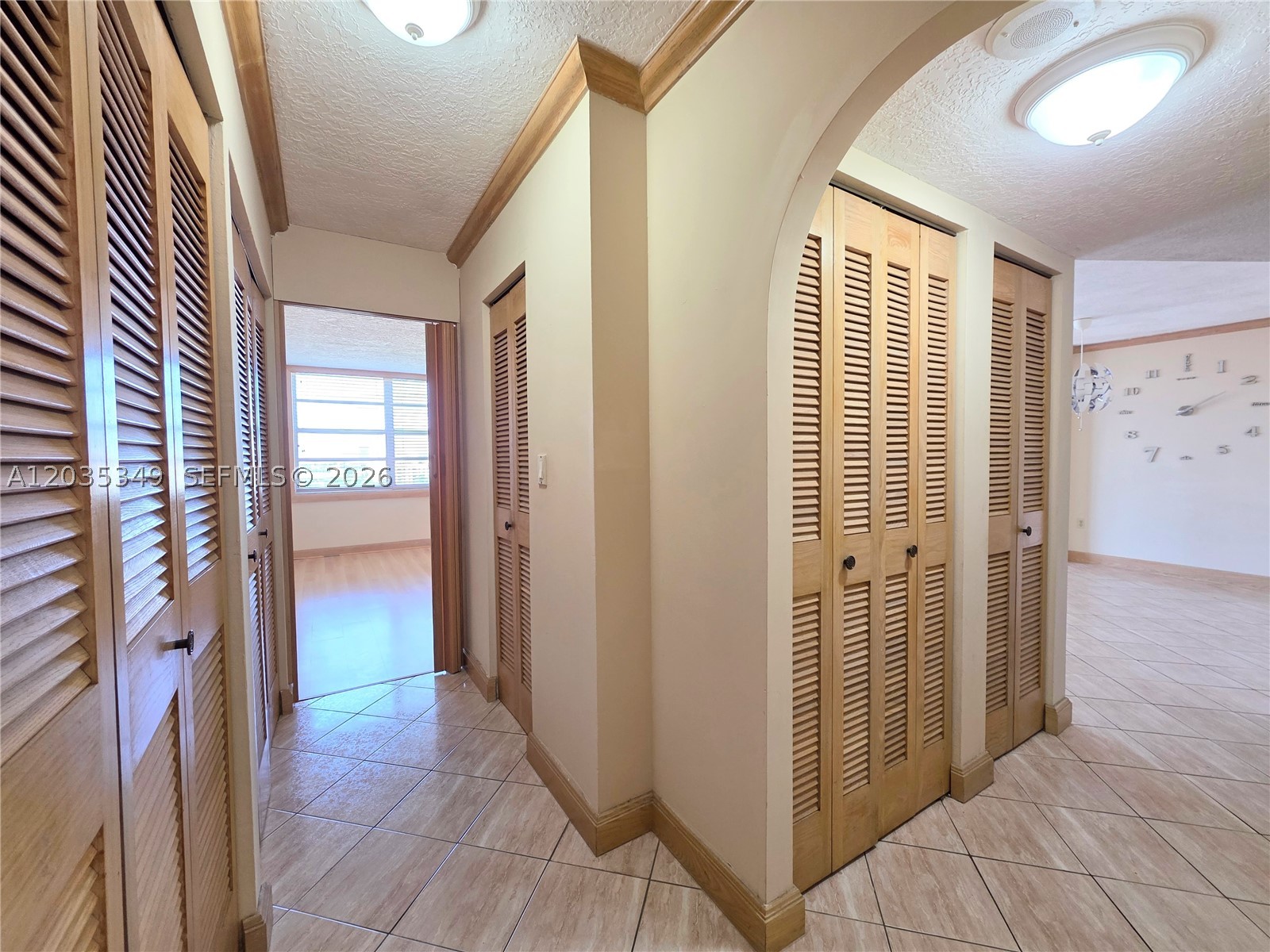 COMMODORE PLAZA CONDO - Residential