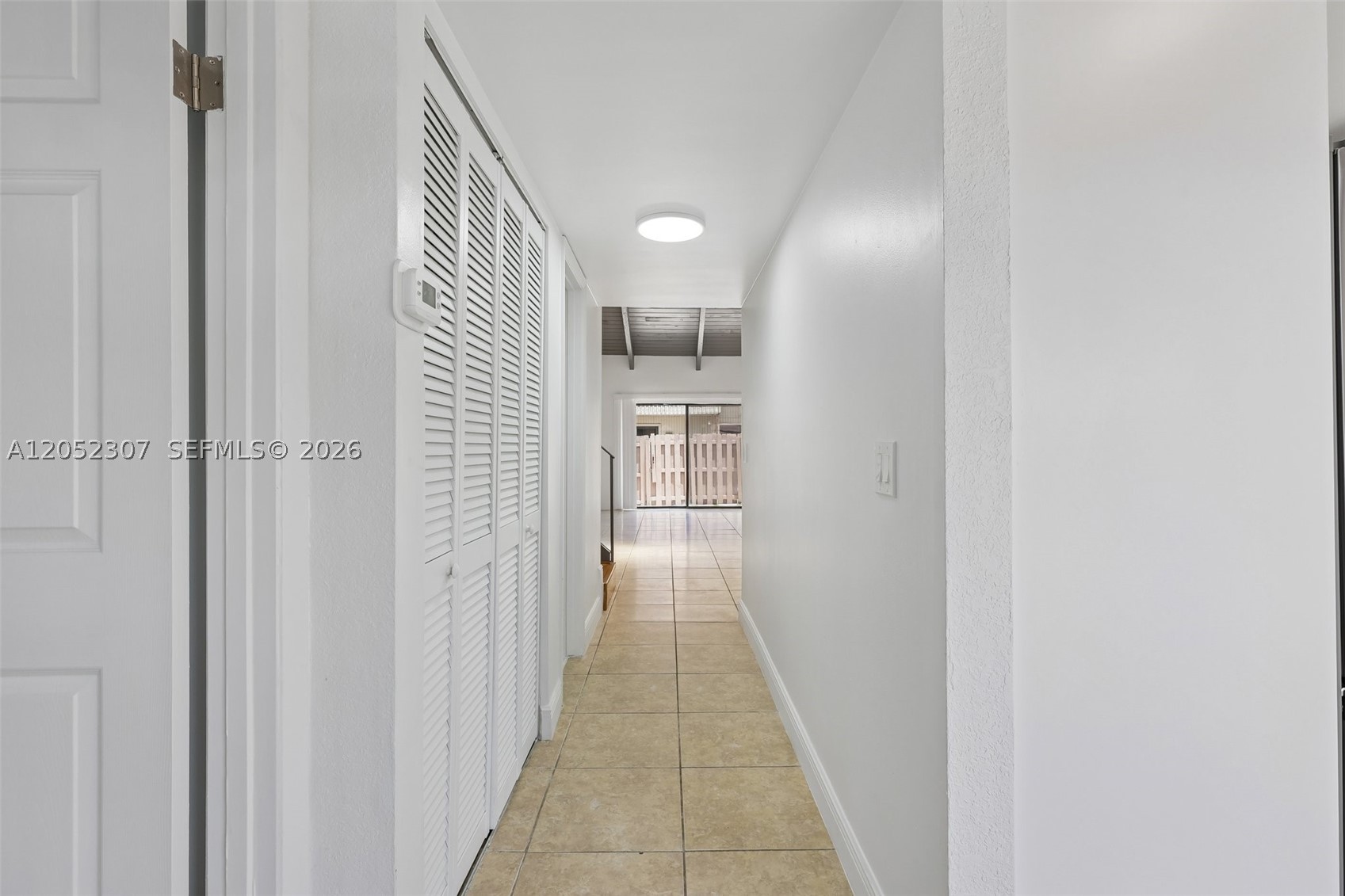 ARROWHEAD GOLF AND TENNIS - Residential