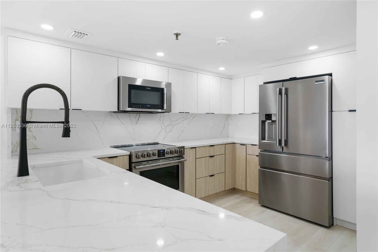 OCEANFRONT PLAZA CONDO - Residential Lease