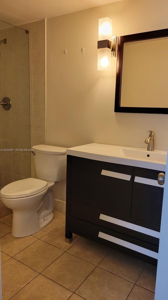 GRENADIER GARDENS - Residential Lease