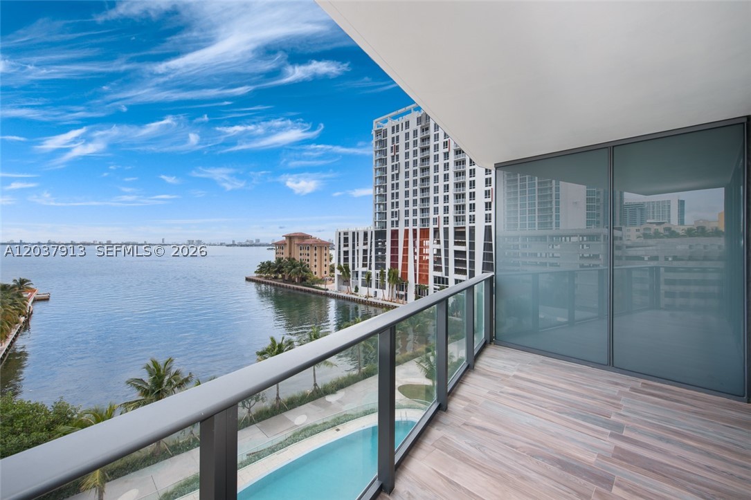 Icon Bay - Residential Lease