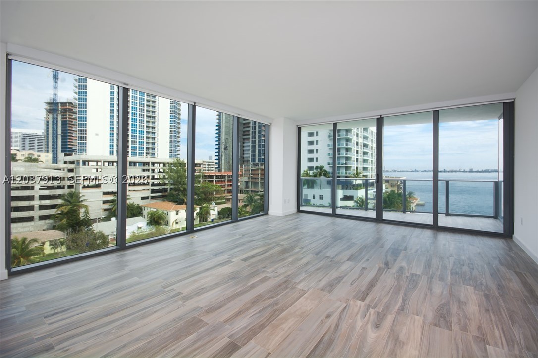 Icon Bay - Residential Lease