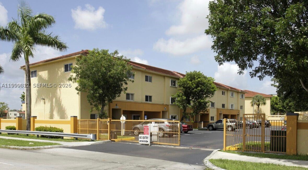 WATERVIEW CONDO - Residential