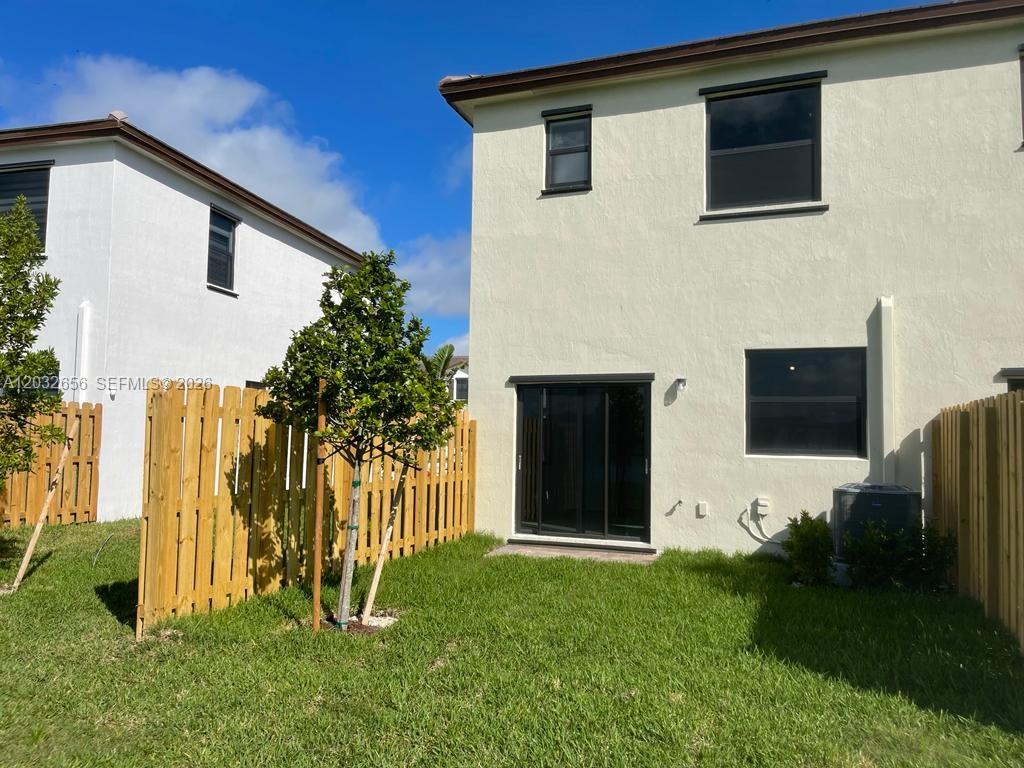 ENCLAVE SOUTH PHASE 2 - Residential