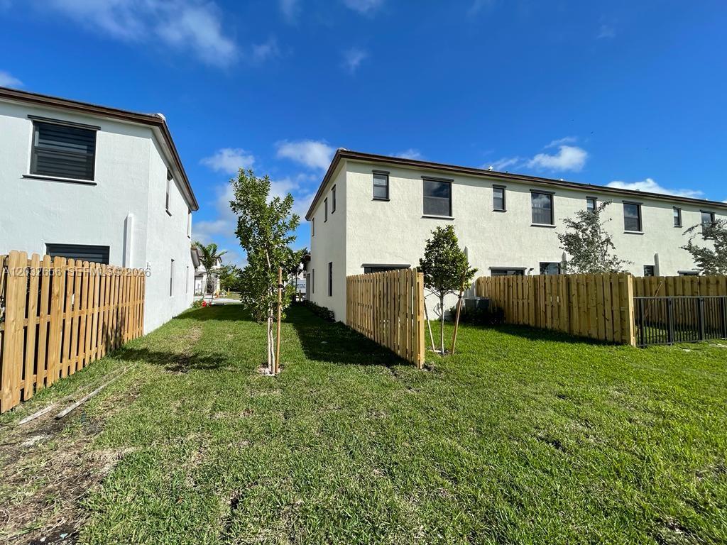 ENCLAVE SOUTH PHASE 2 - Residential