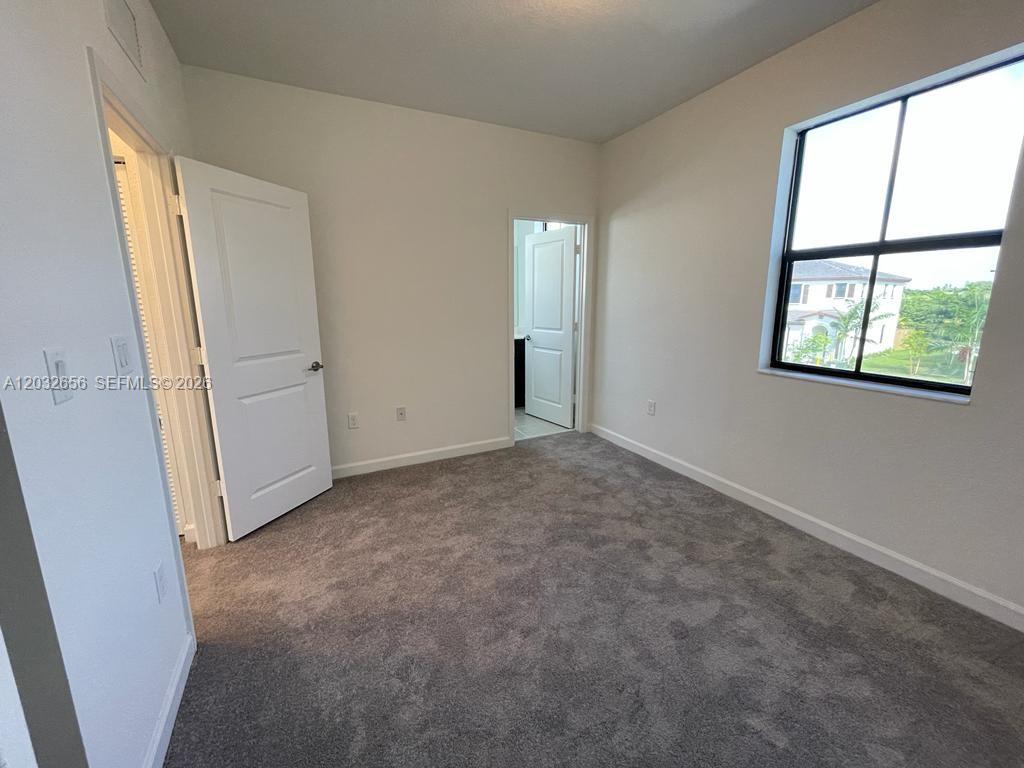 ENCLAVE SOUTH PHASE 2 - Residential