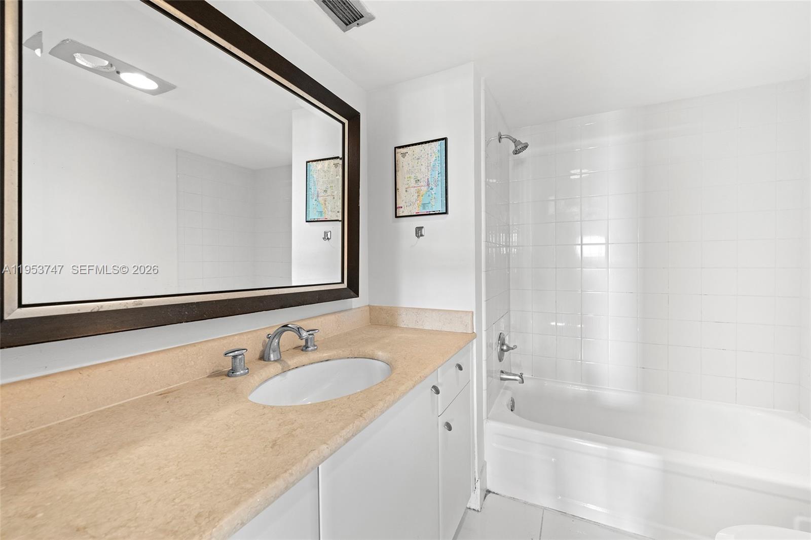 COMMODORE PLAZA CONDO - Residential