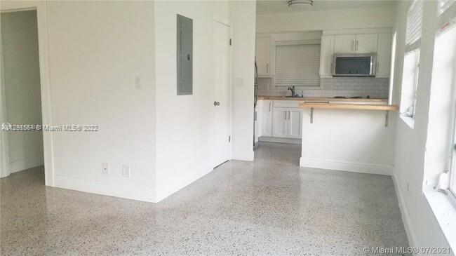 GRIFFINGS BISCAYNE PK EST - Residential Lease