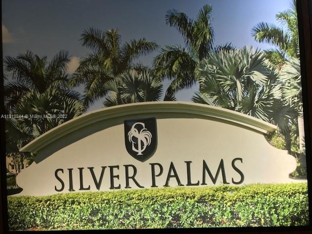 Gorgeous two story home at exclusive Homestead Silver Palm 4BED 2/1 Bath. Spacious & bright home features high ceilings, ceramic throughout and carpt in bedrooms, custom closets, open gourmet kitchen with granite countertops, stainless steel,appliances, 2 car garage inside and 2 more out side , upgraded kitchen. Close to school, Turnpike and shopping plaza . Beautiful view to lagoon. This spacious townhouse comes private balcony upstairs a spacious fenced back patio with view of lagoon ! The home have been freshly painted. High vaulted ceiling.
The community hast guest parking within a very short walking distance for the convenience of friends and family members. Prime location with five star amenities, pool, tennis court, jacuzzi, children playground , clubhouse