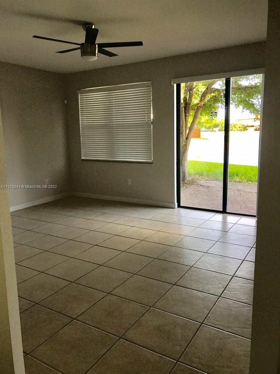 SILVER PALM EAST SECTION - Residential