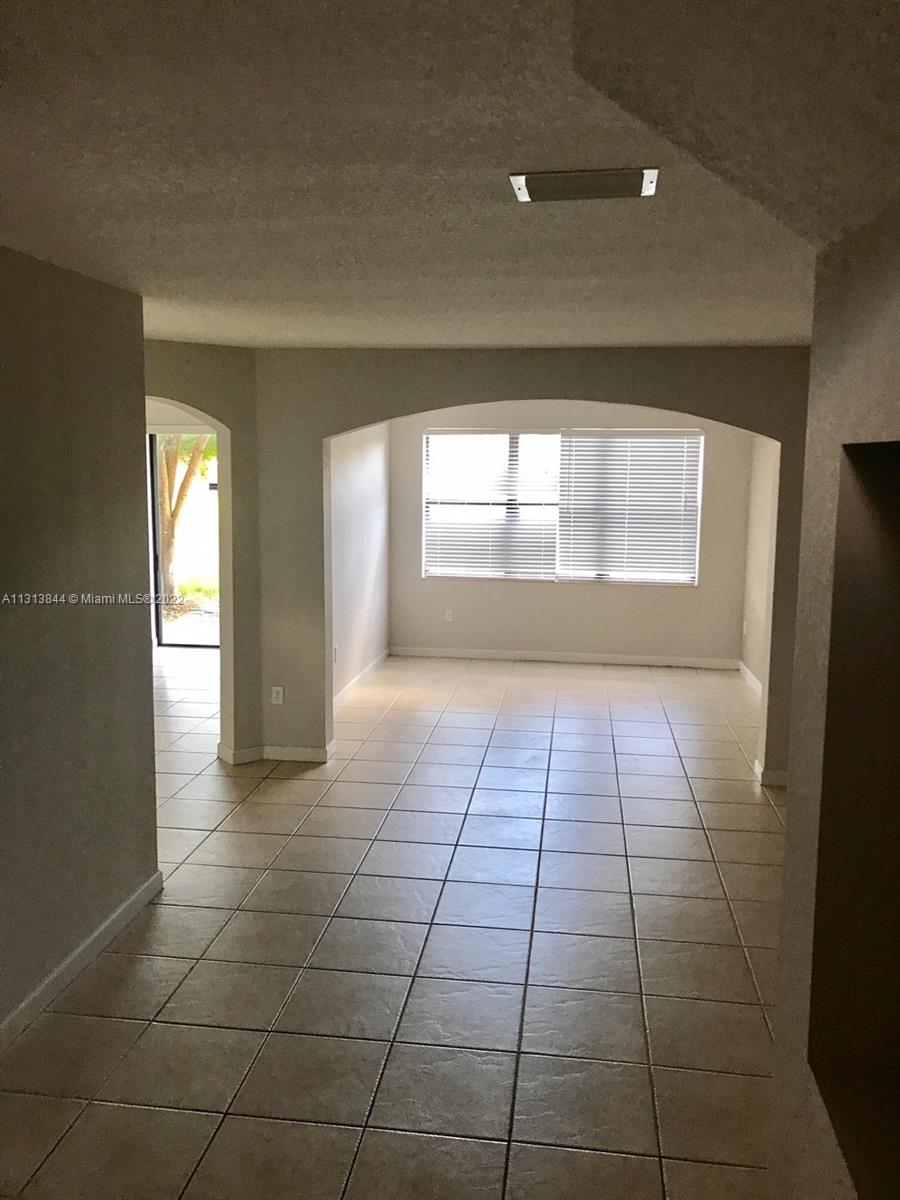 SILVER PALM EAST SECTION - Residential