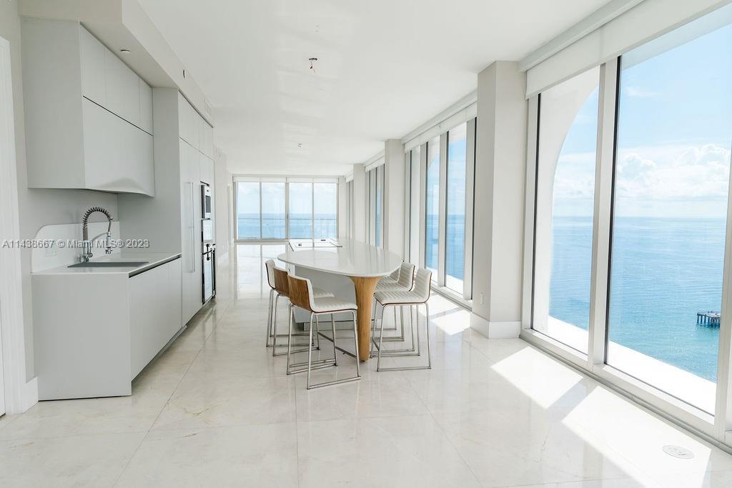 JADE SIGNATURE CONDO - Residential