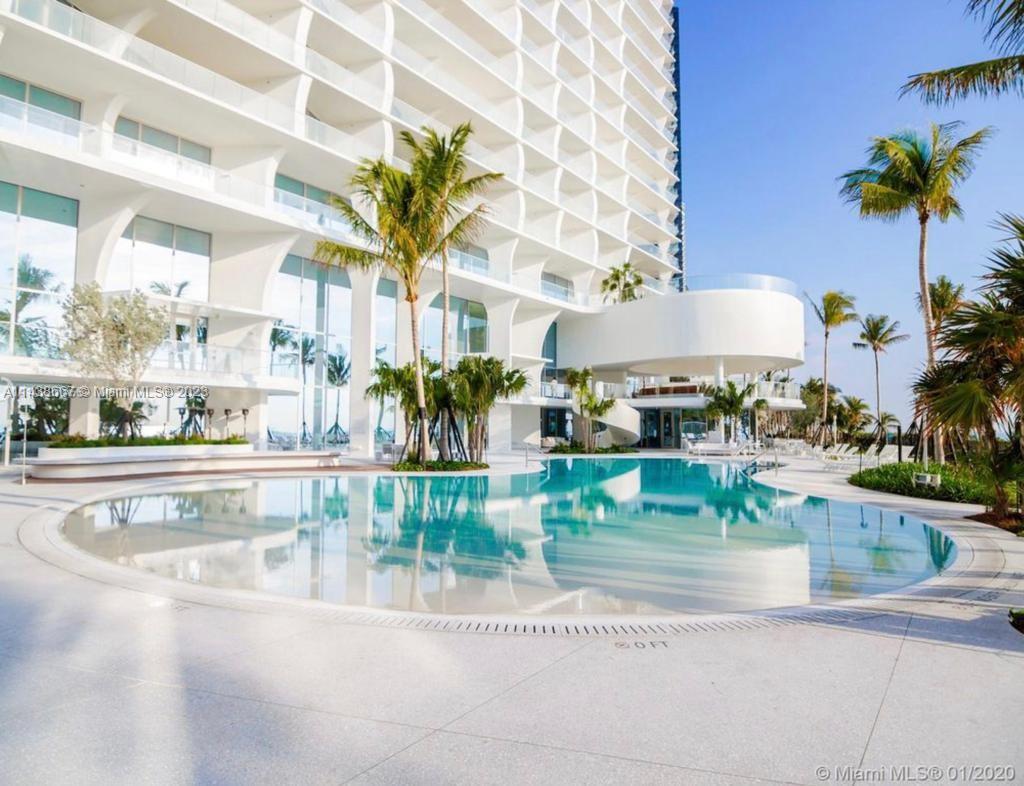 JADE SIGNATURE CONDO - Residential