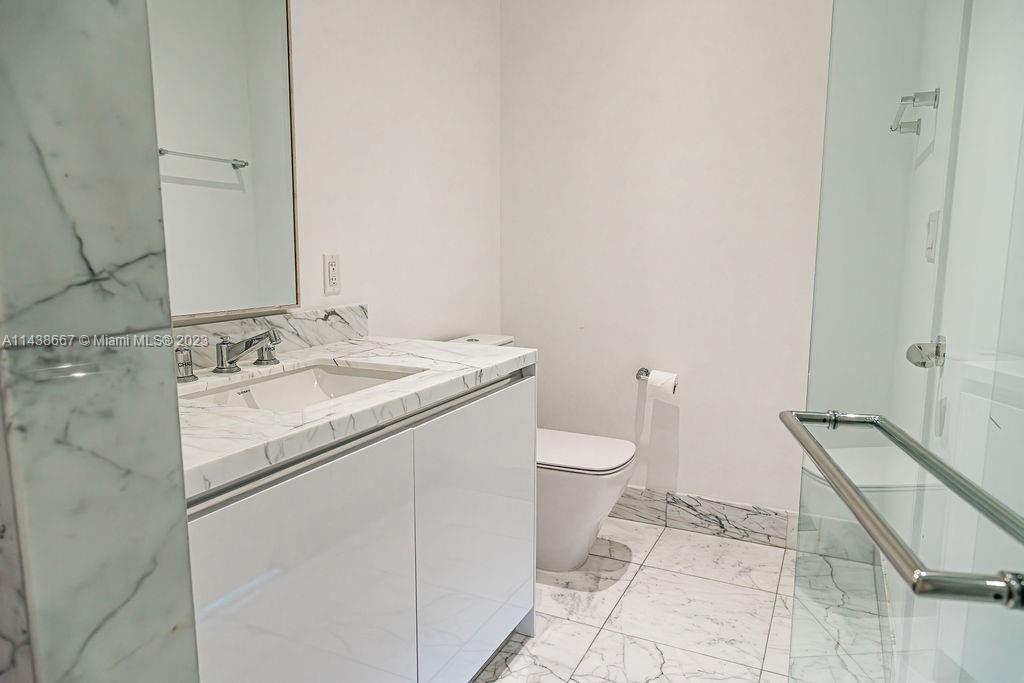 JADE SIGNATURE CONDO - Residential