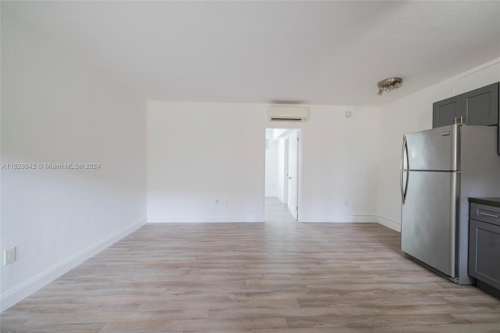 HIDEAWAY CONDO - Residential Lease