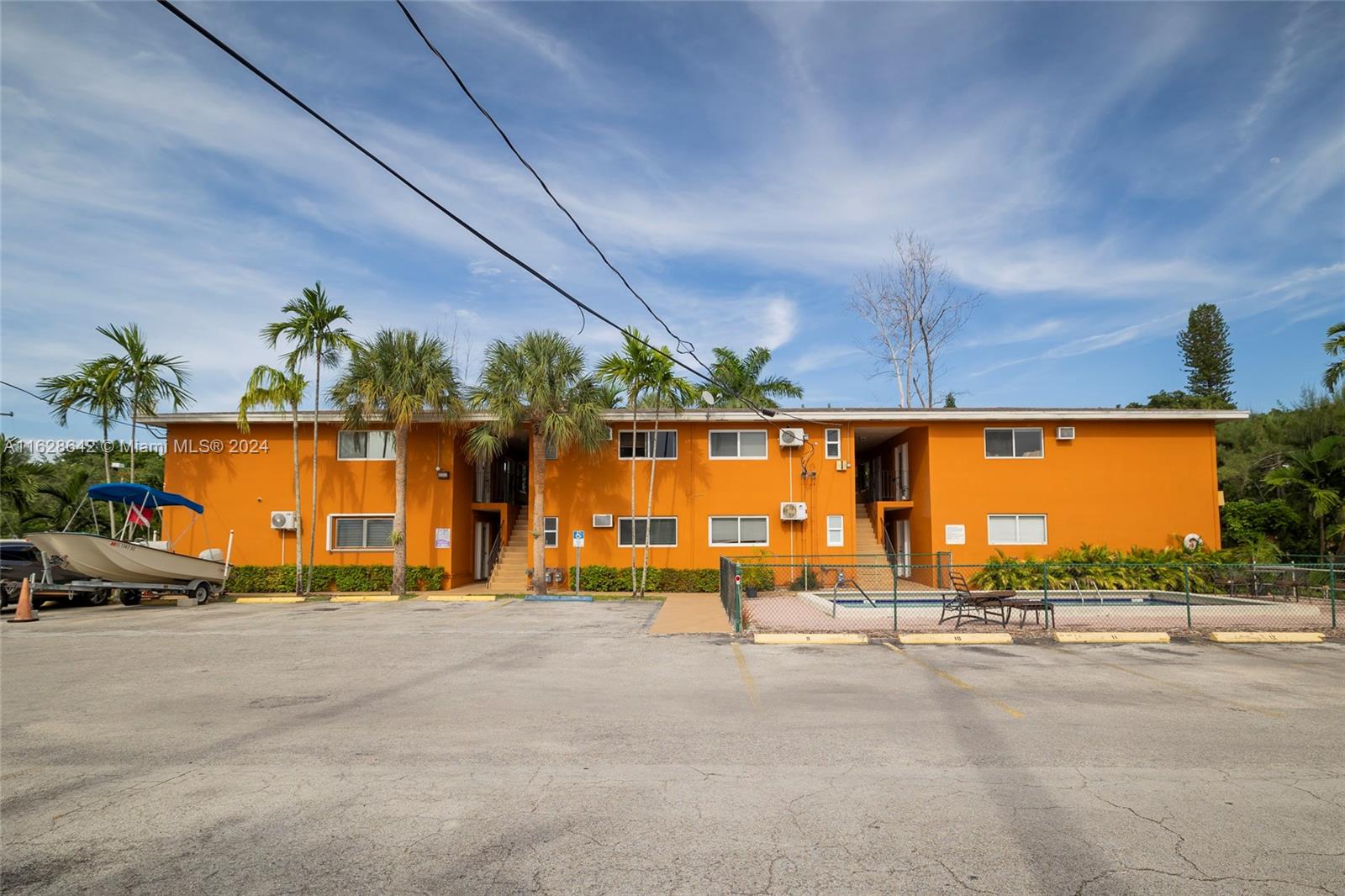 HIDEAWAY CONDO - Residential Lease