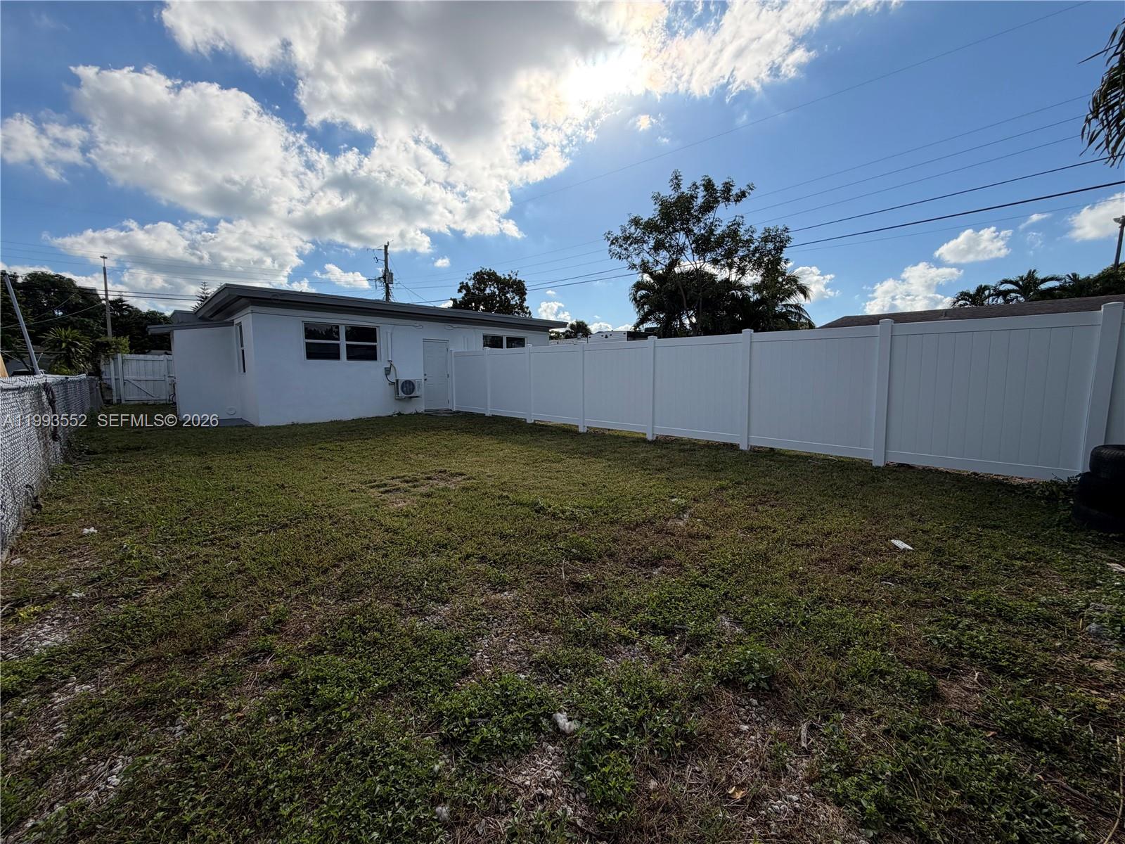 SOUTH BAY ESTATES - Residential Income
