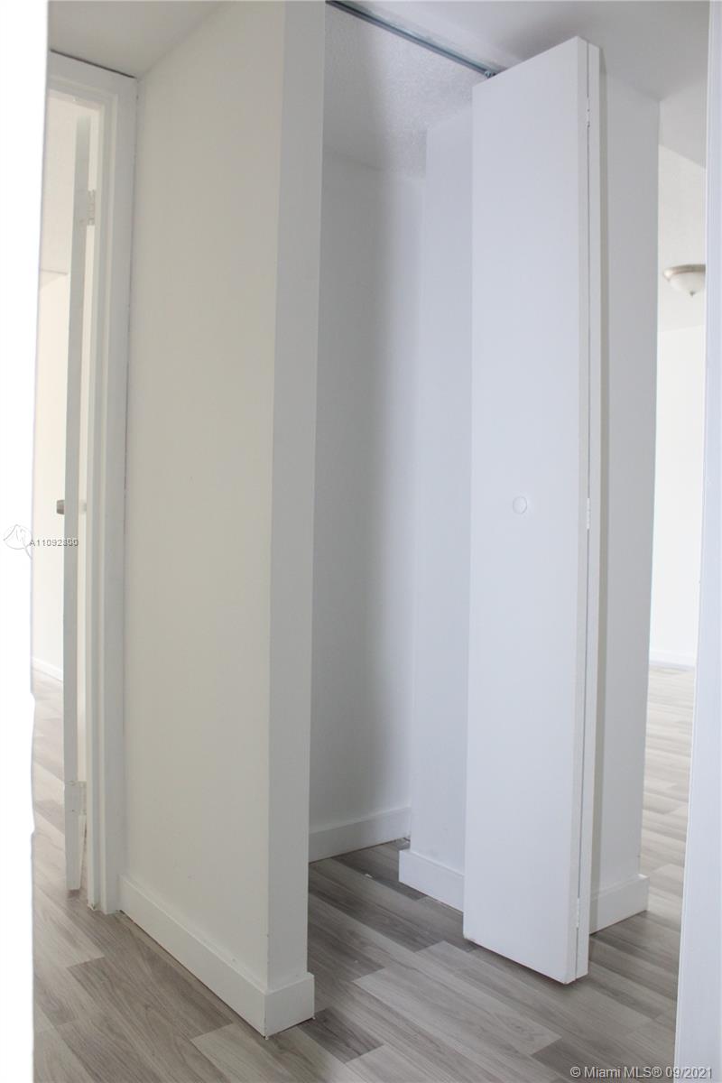 DE SOTO PARK CONDO - Residential