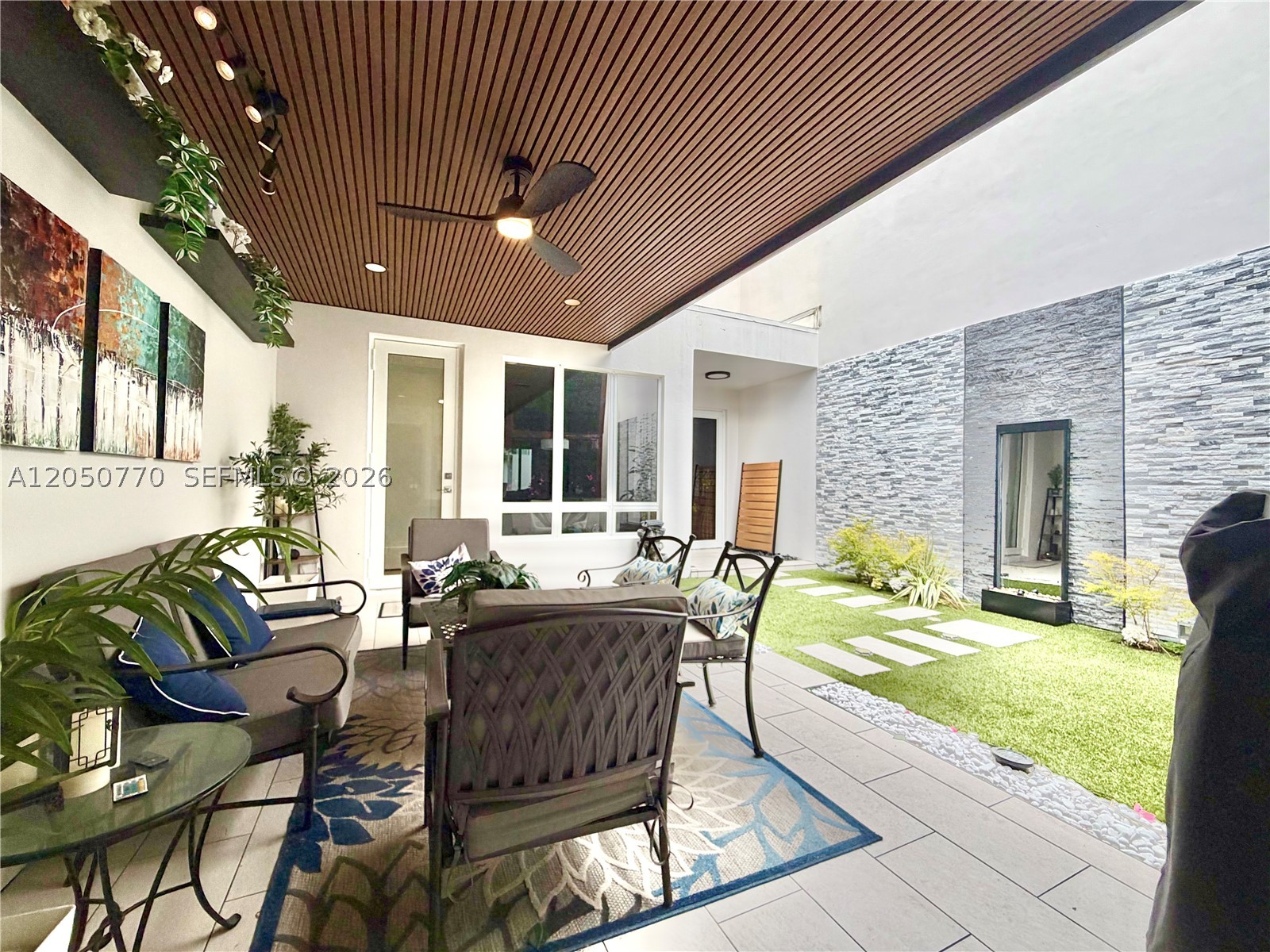 LANDMARK AT DORAL - Residential Lease