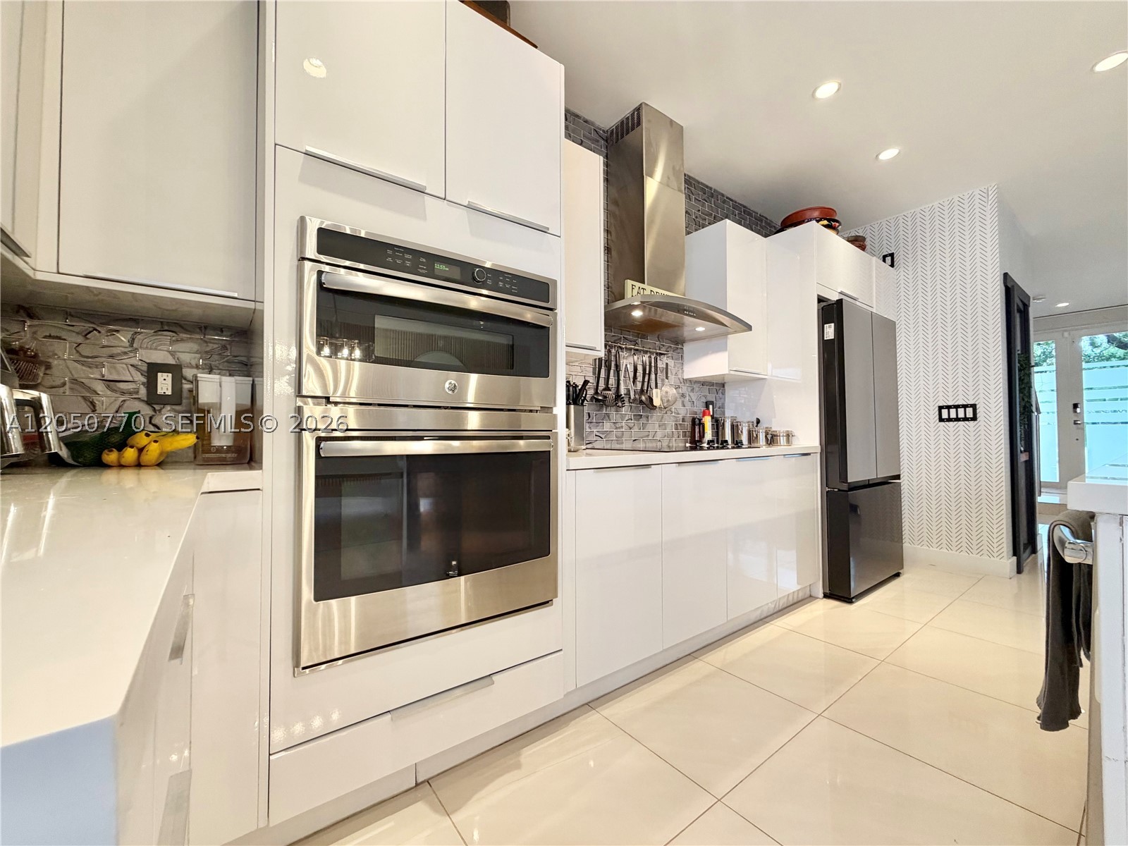 LANDMARK AT DORAL - Residential Lease