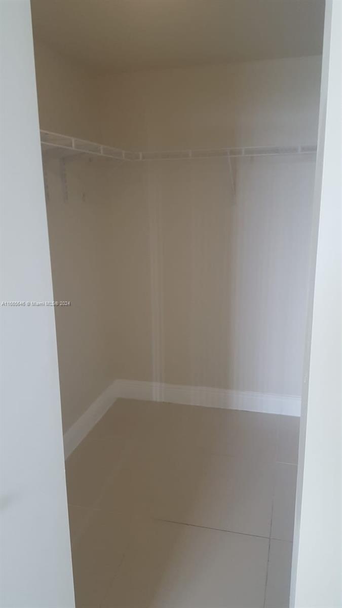 TERRAZAS RIVERPARK VILLAG - Residential Lease