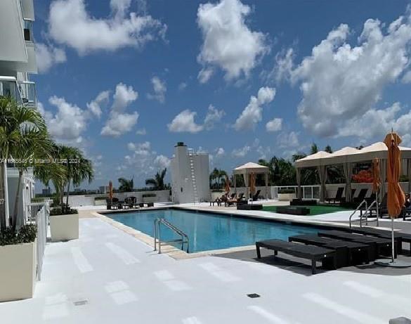 TERRAZAS RIVERPARK VILLAG - Residential Lease
