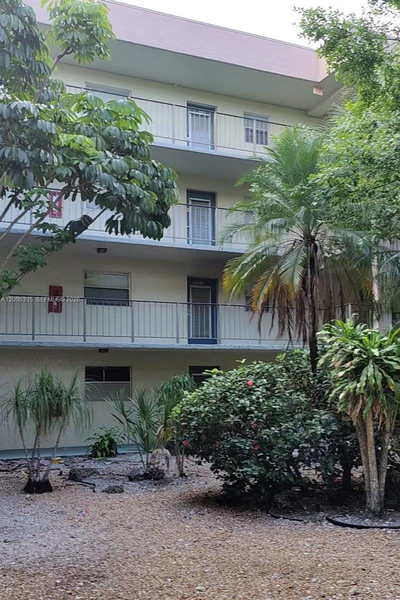 COURTYARDS OF BROWARD CON - Residential