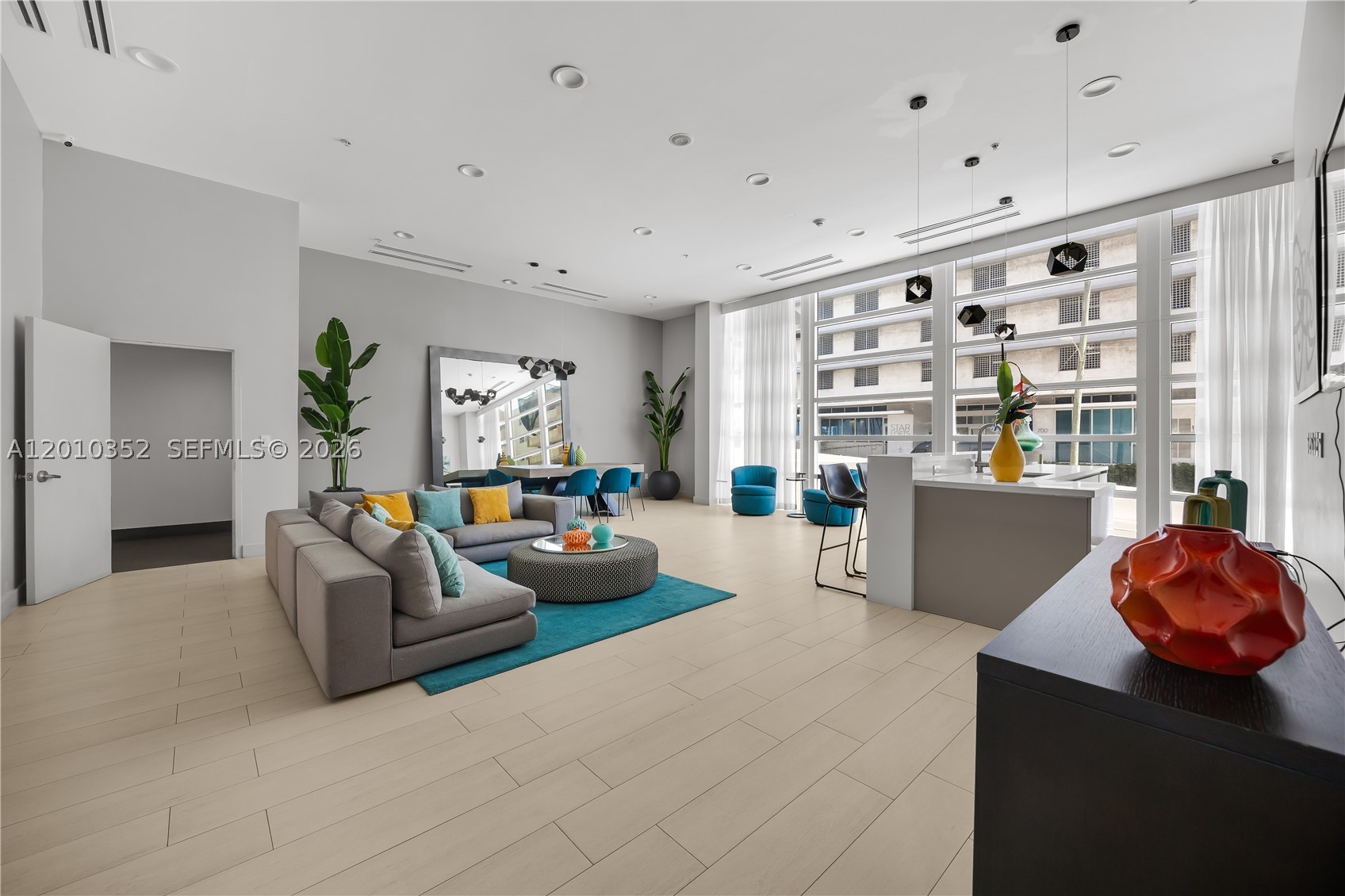 ONYX ON THE BAY CONDO - Residential