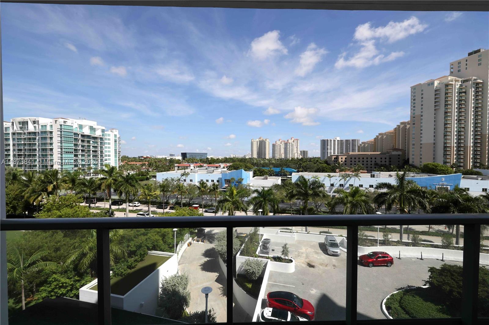 ECHO CONDO - Residential