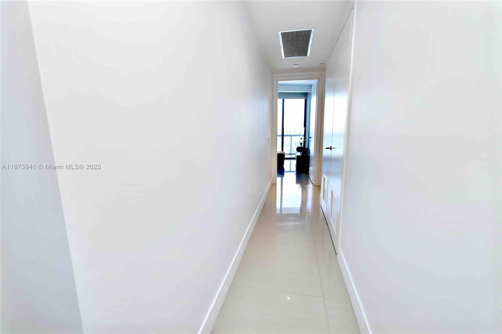 ECHO CONDO - Residential