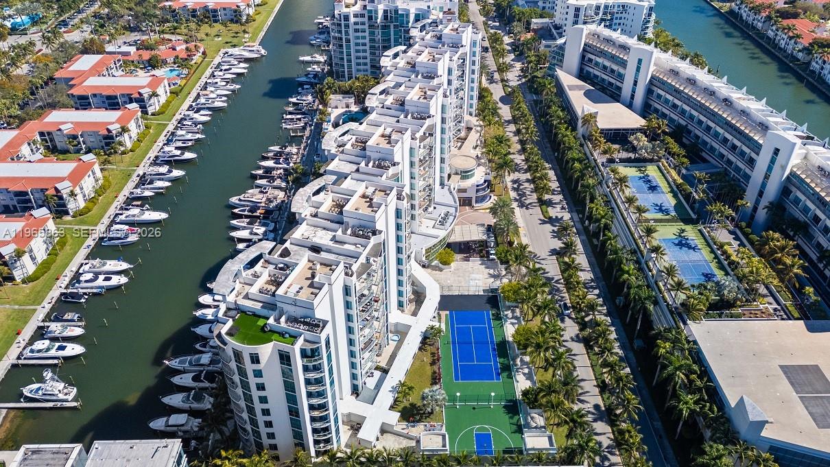 UPTOWN MARINA LOFTS CONDO - Residential