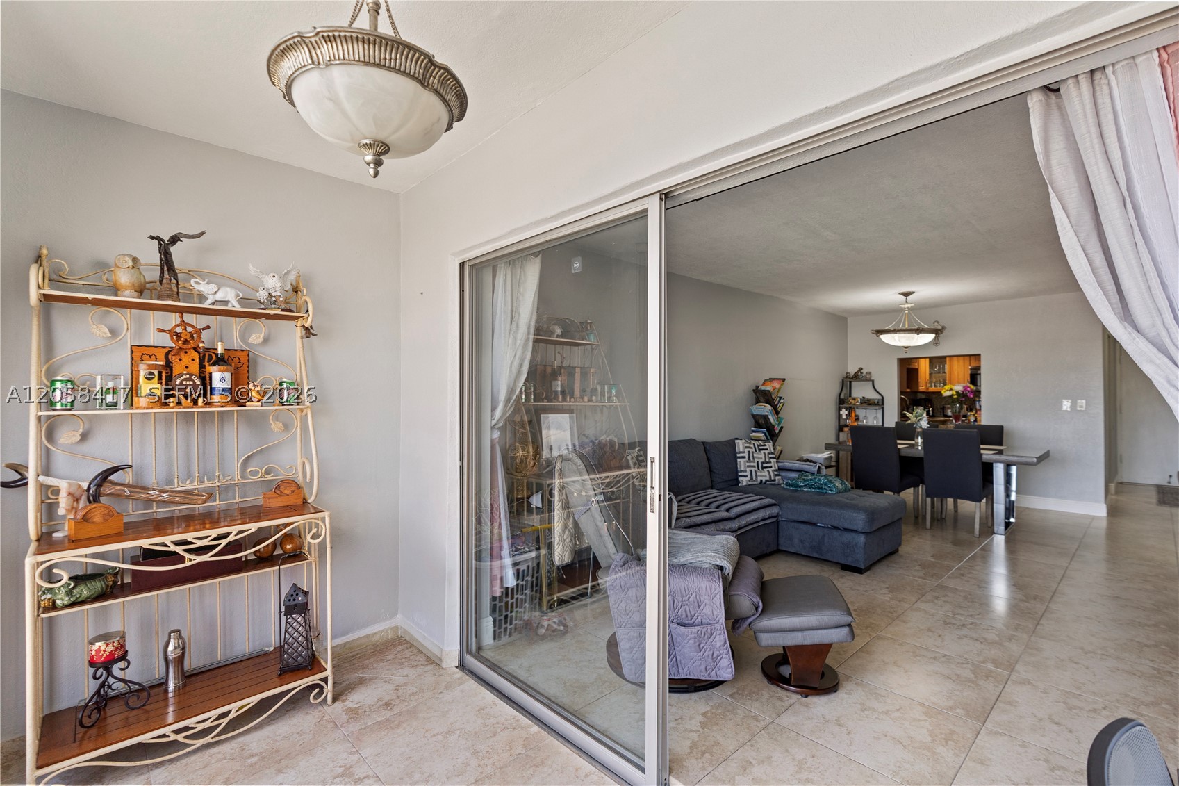 ANDES CONDO - Residential