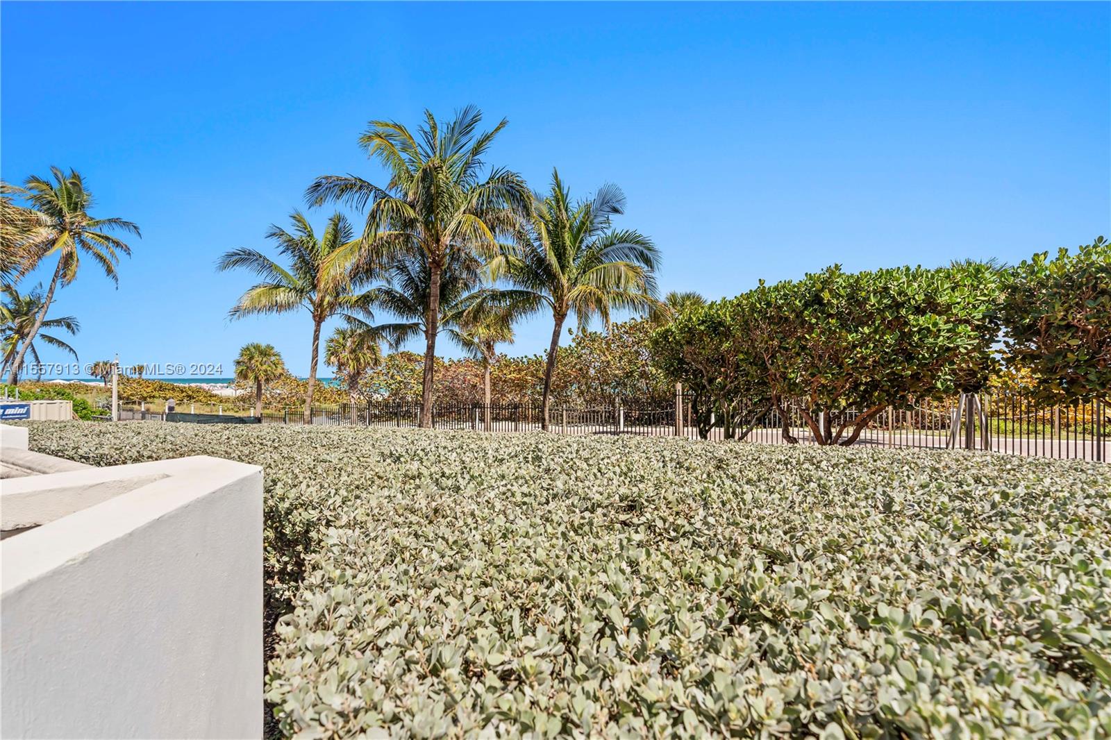 BLUE DIAMOND CONDO - Residential
