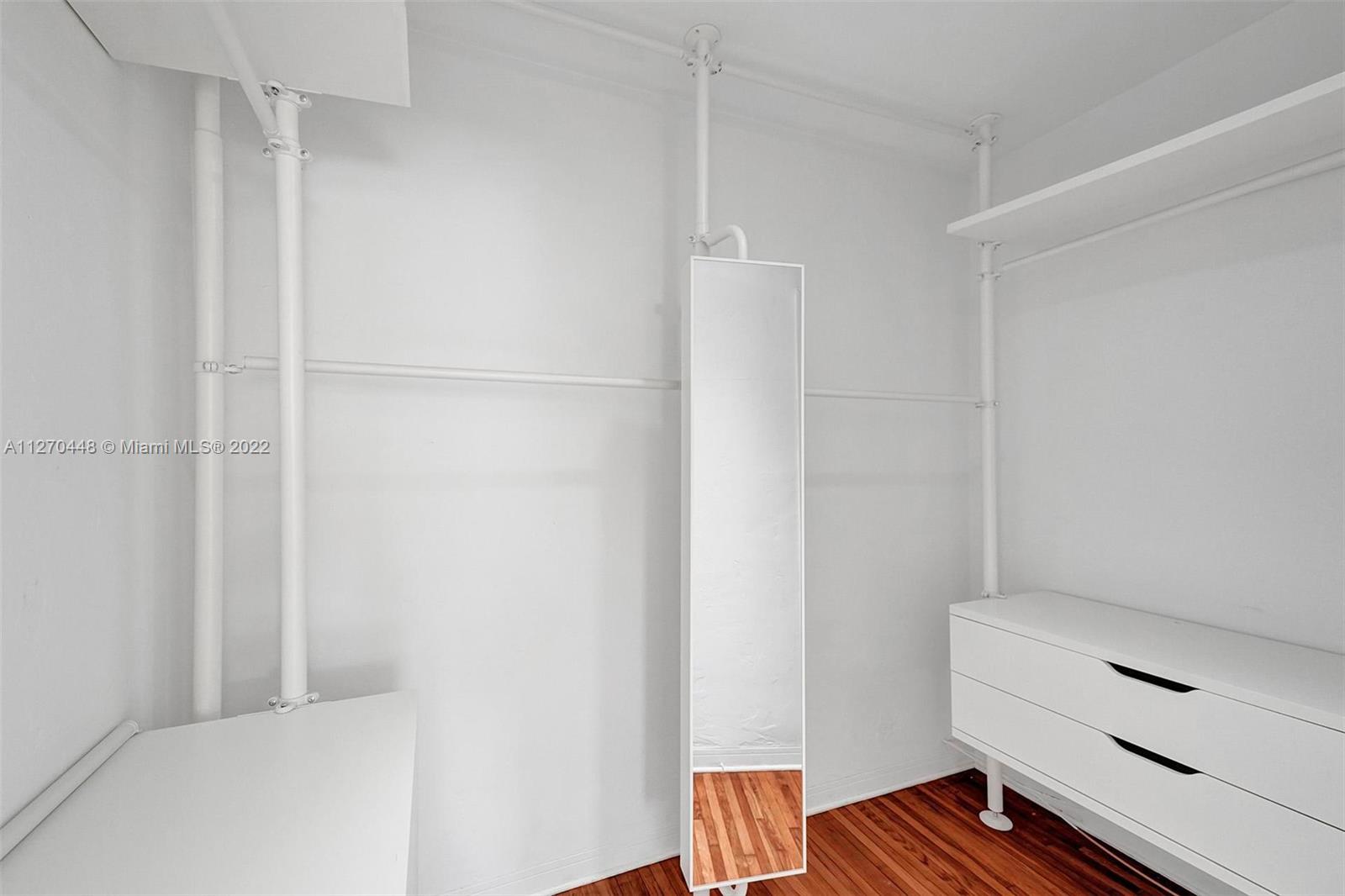 GRIFFING BISC PARK EST - Residential