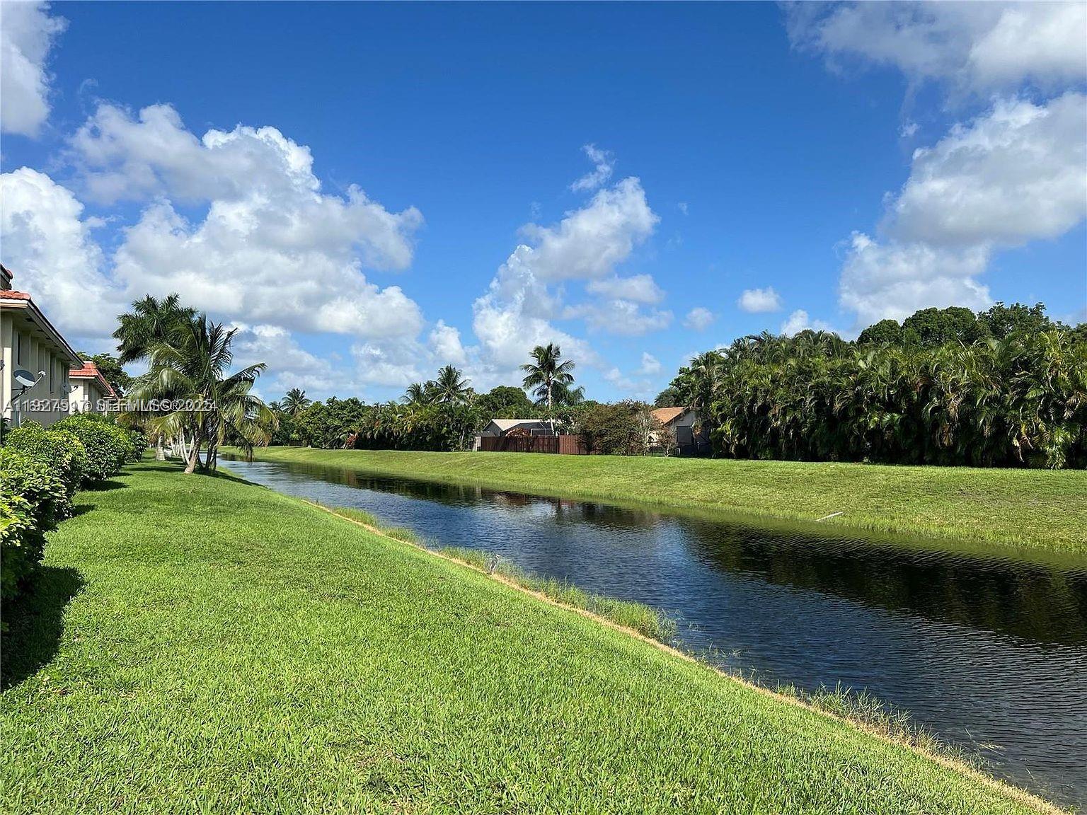 GRENADIER GARDENS - Residential Lease